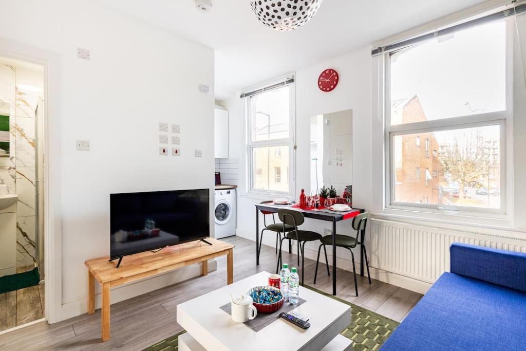 Parkside Stay North London - Victoria Line Exterior photo